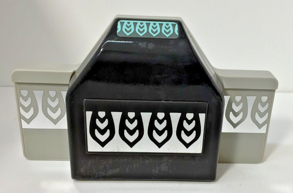 Gently Used Ek Success Flower maker Scrapbooking Paper Punch Flower Punch Works