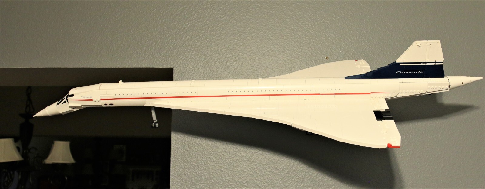 Ultimate Display Solutions wall mount display for Lego 10318 Concorde in flight