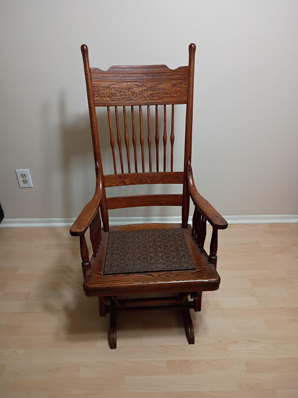 Antique Gliding Rocking Chair Indoor Or Outdoor