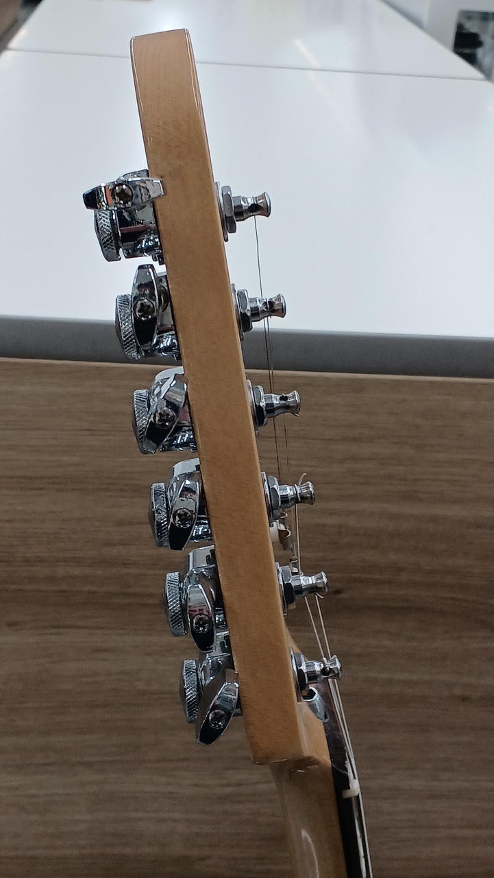 FENDER JAPAN ST72 73068