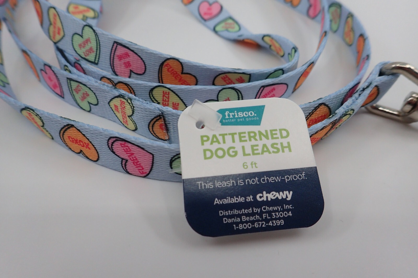 Frisco Candy Hearts 6 Ft Leash - NWT
