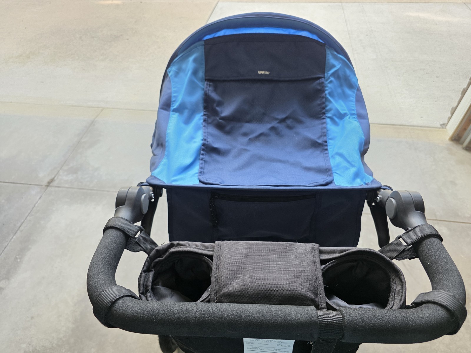 BOB Revolution Flex 3.0 Jogging Stroller, Blue , Handlebar Console and Tire Pump