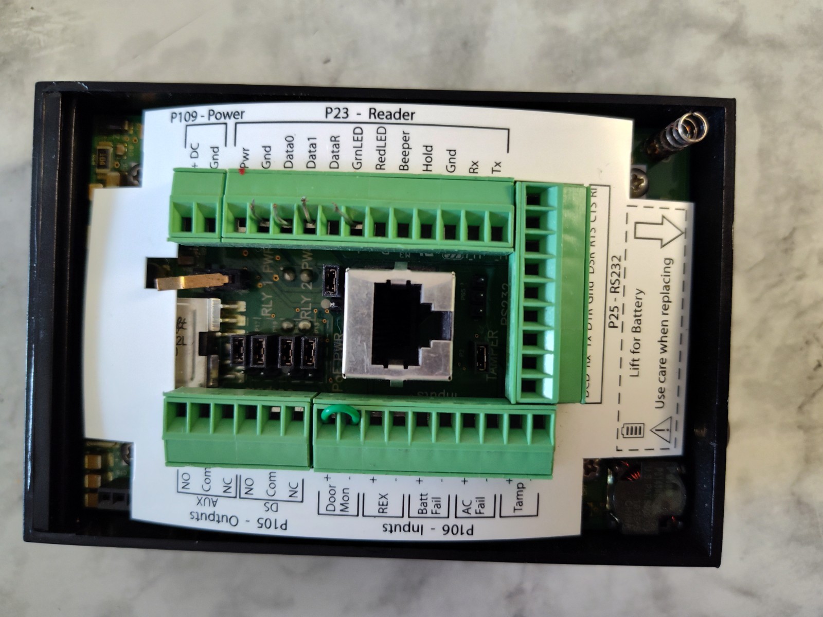 HID EdgePlus Solo ES400 83000BKE IP-based Controller