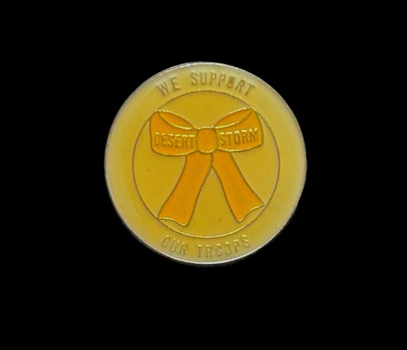 Vintage Desert Storm 1” Pin