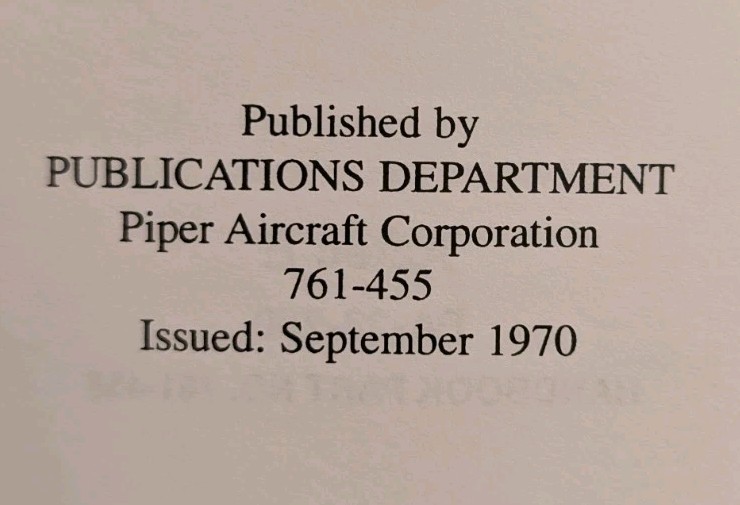 Piper Aztec E Pilot's Information Handbook Manual