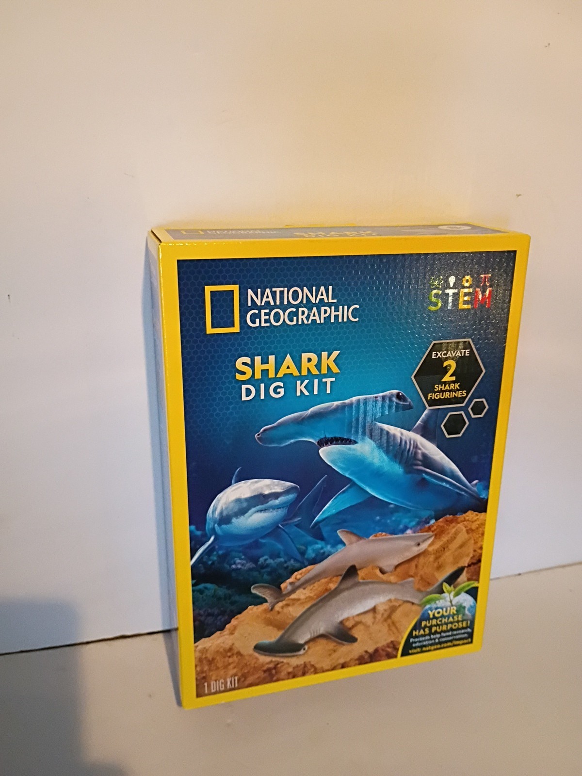 National Geographic Shark Dig Kit - Excavation Science Kit for Kids