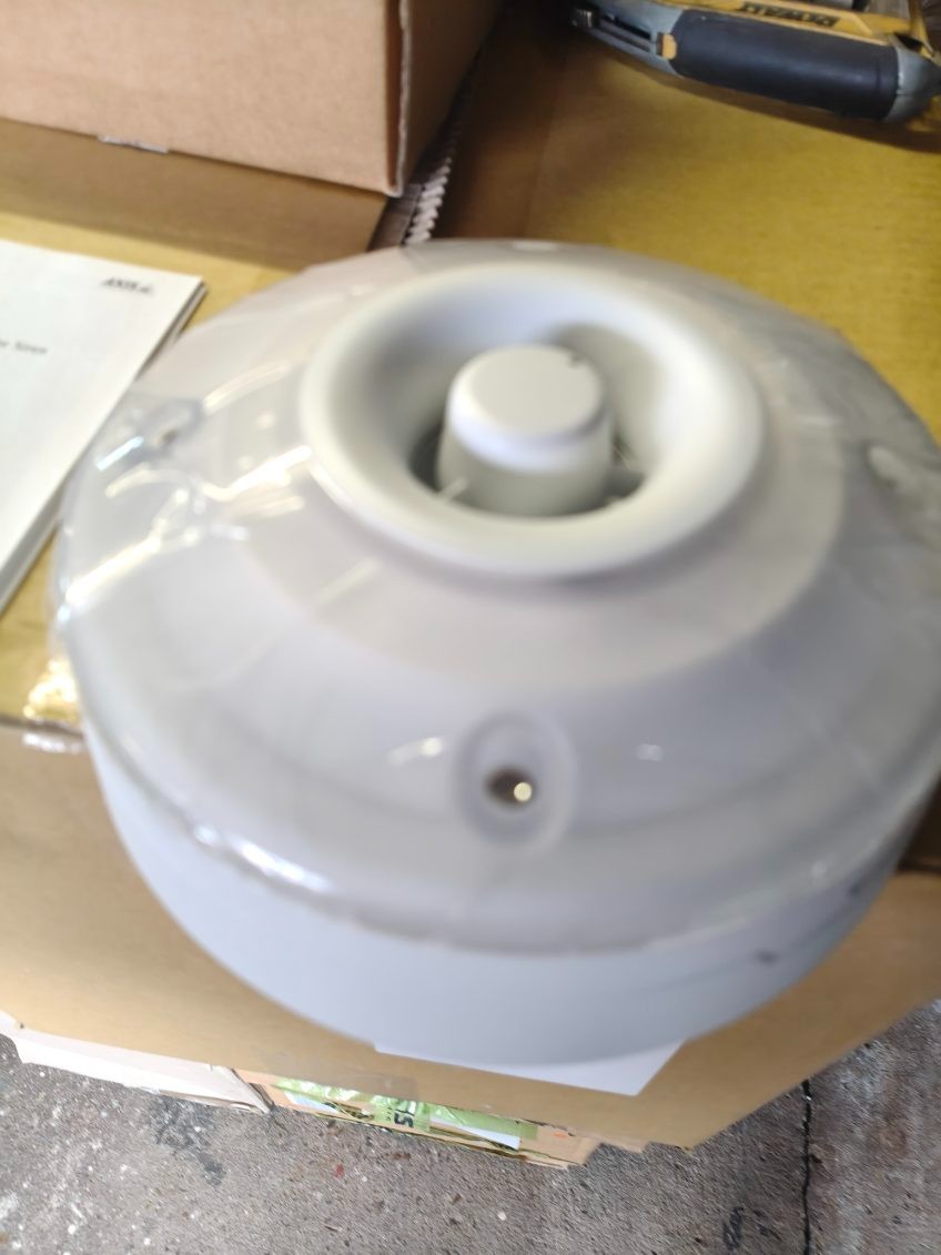 Axis D4100-E Network Strobe Siren (01942-001)