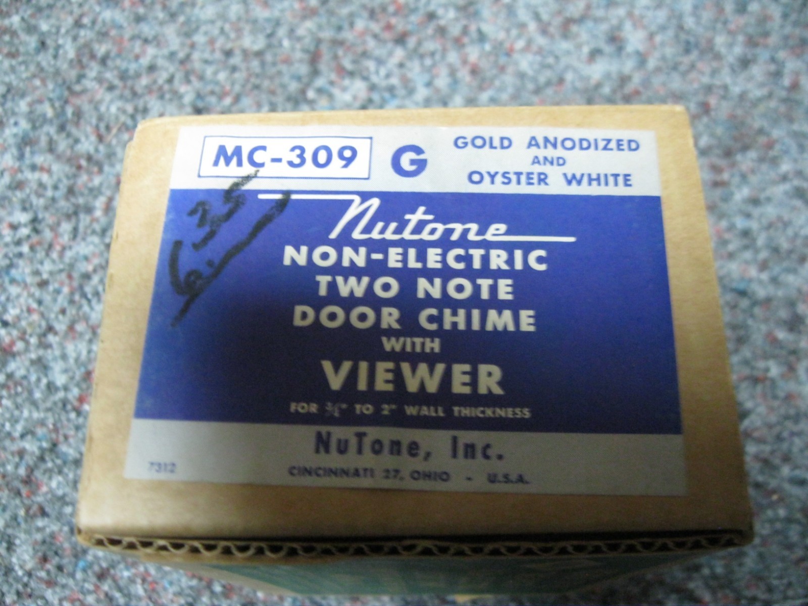 NOS NuTone 2-NOTE Non-Electric DOOR CHIME w/ viewer MC-309 Oyster WHITE & GOLD