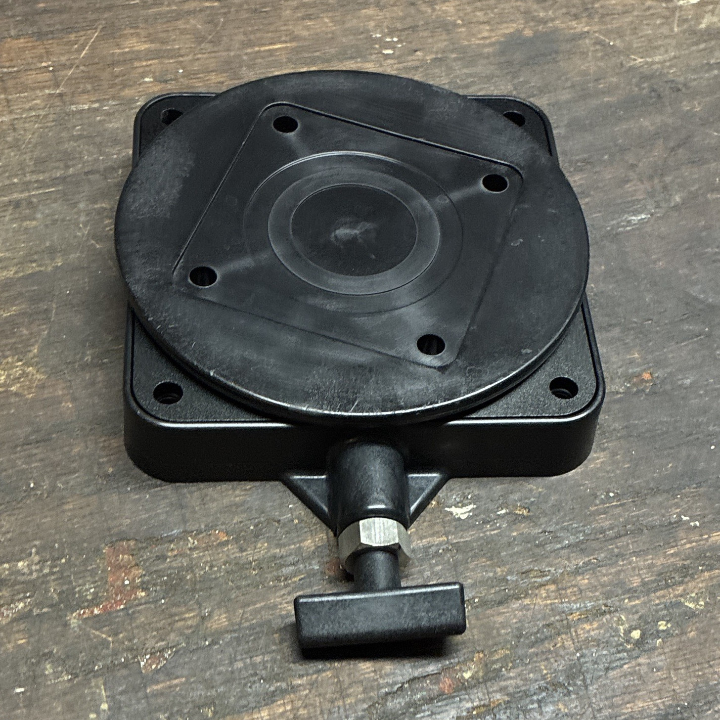 Manual Black Rotary Positioning Stage w/ Locking Knob, Square Base, Metal