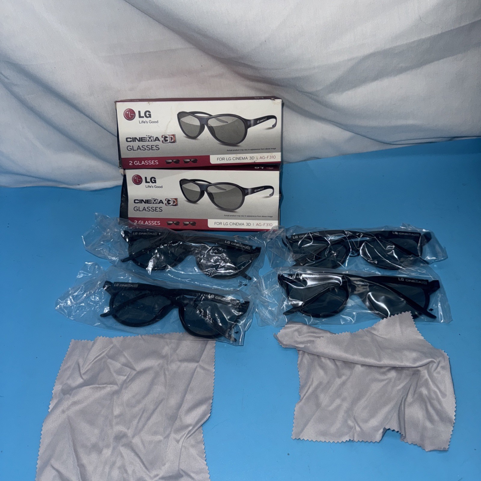 2 Pairs LG Cinema TV Passive 3D Glasses AG-F310 - Brand New In Original Box