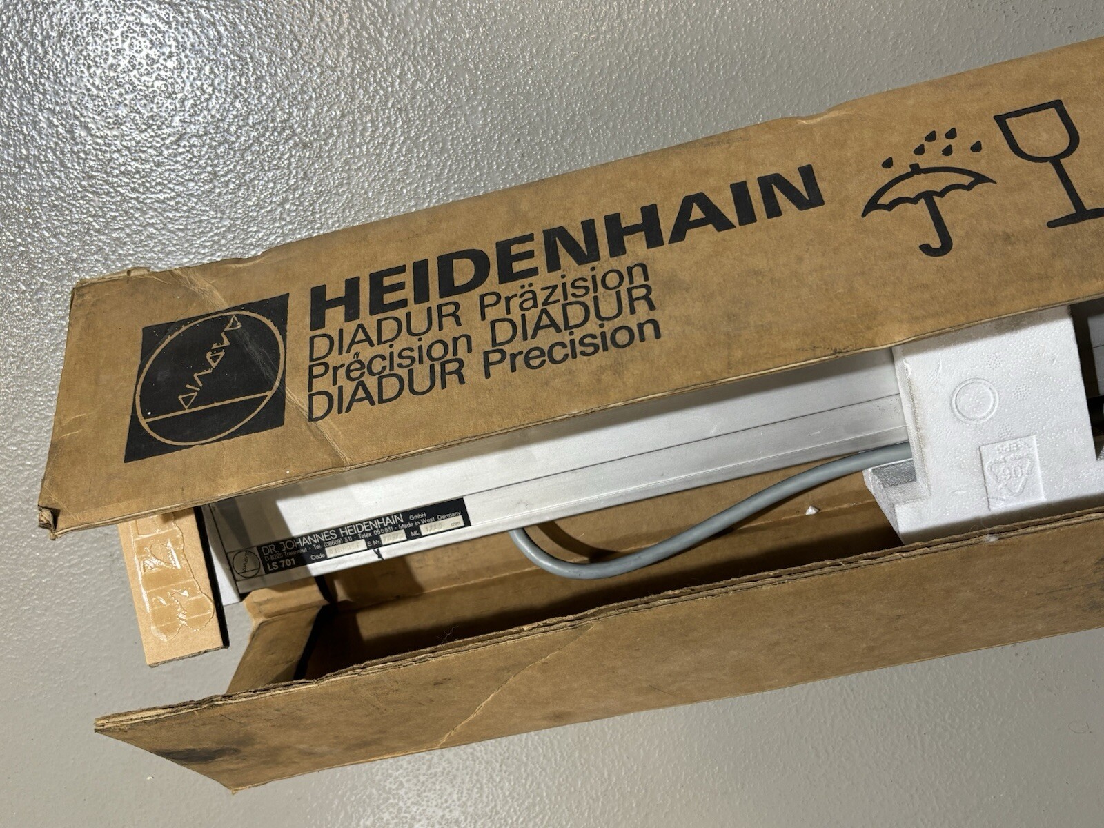 HEIDENHAIN LS701 Code 016R05F ML1240 Linear Scale LS 701 1240mm