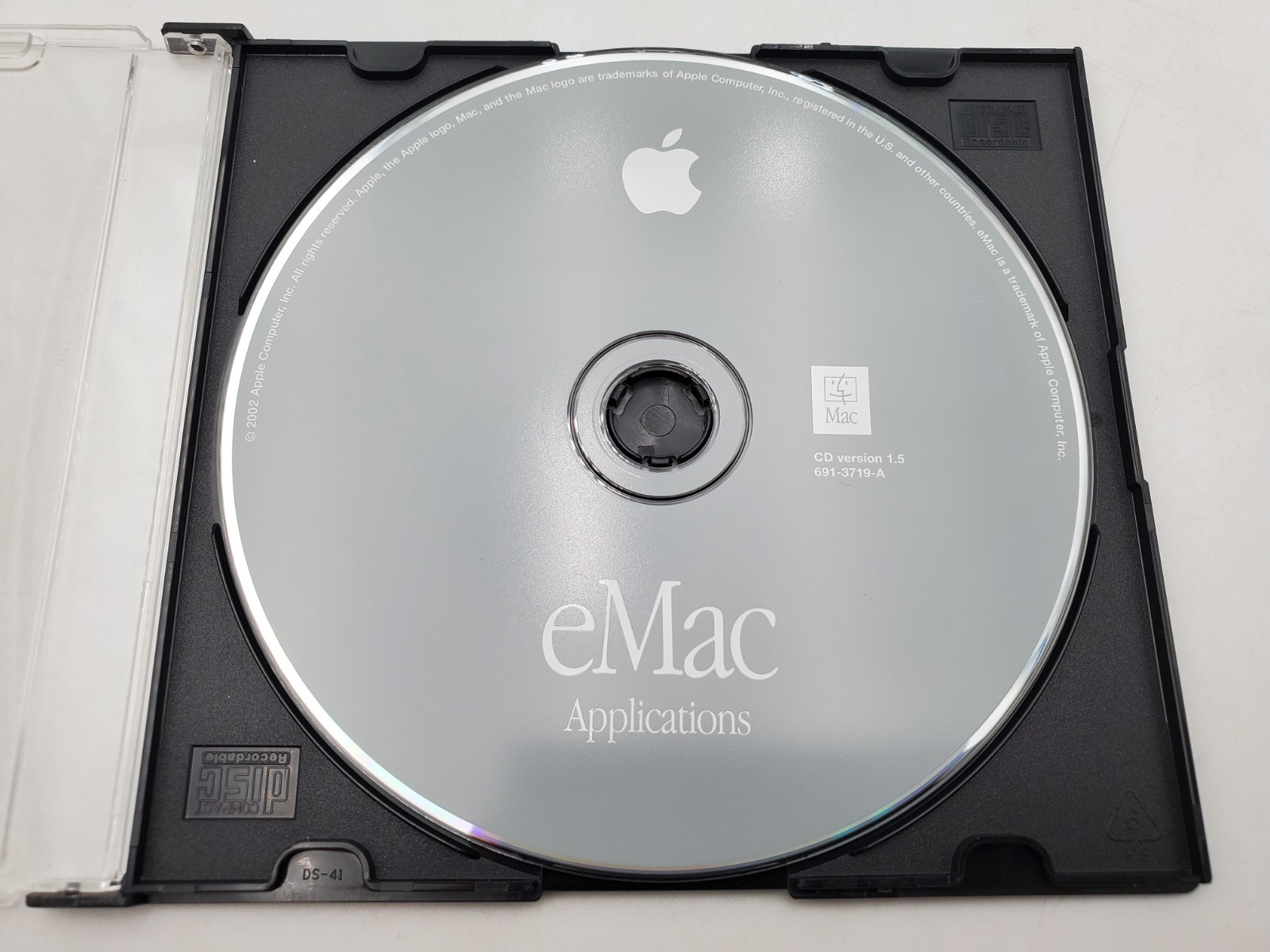 2002 Macintosh Mac eMac Applications Version 1.5 Software Installation CD Disc