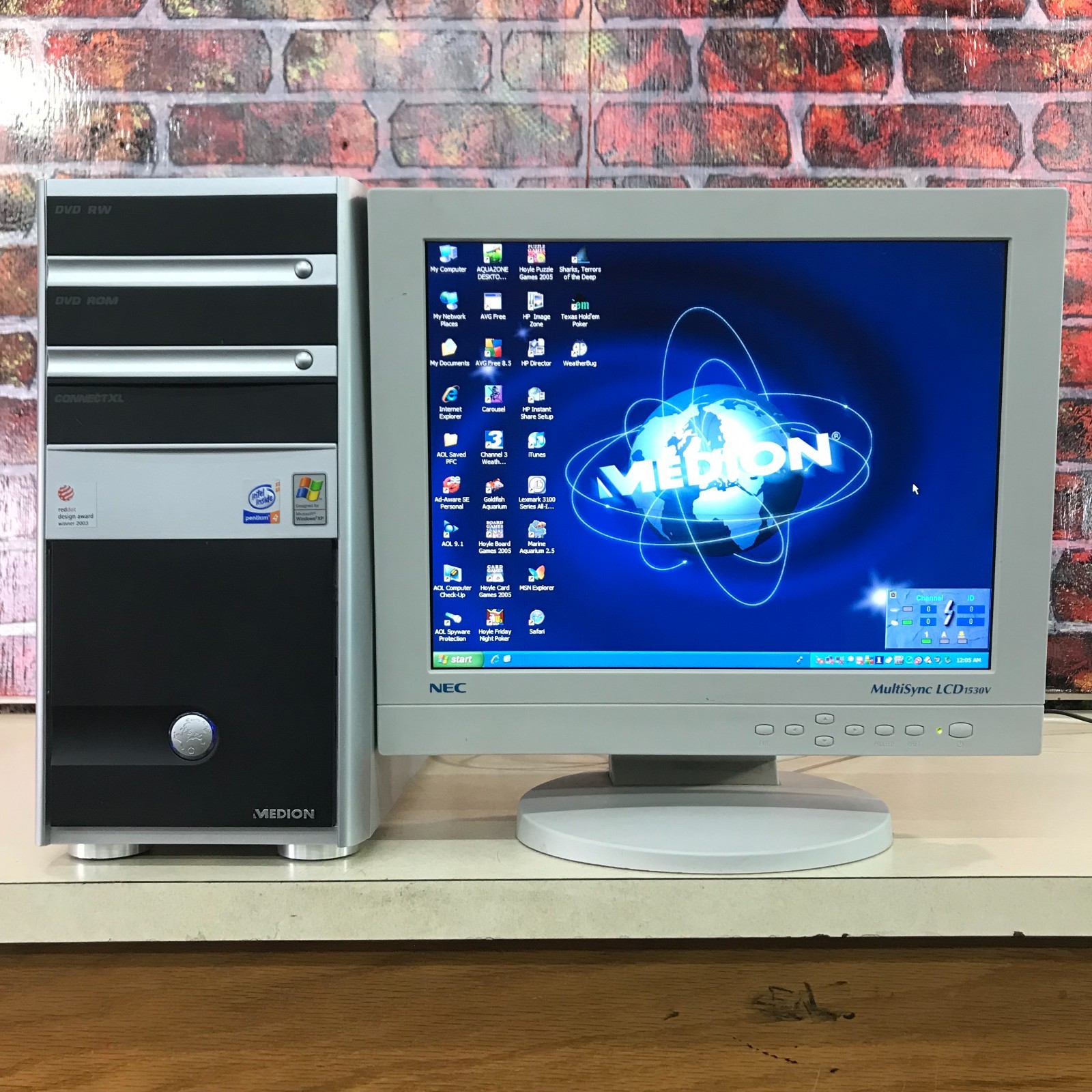 Medion PC MT6 Retro Gaming Desktop PC Pentium 4 2.60GHz 512MB RAM (Windows XP)