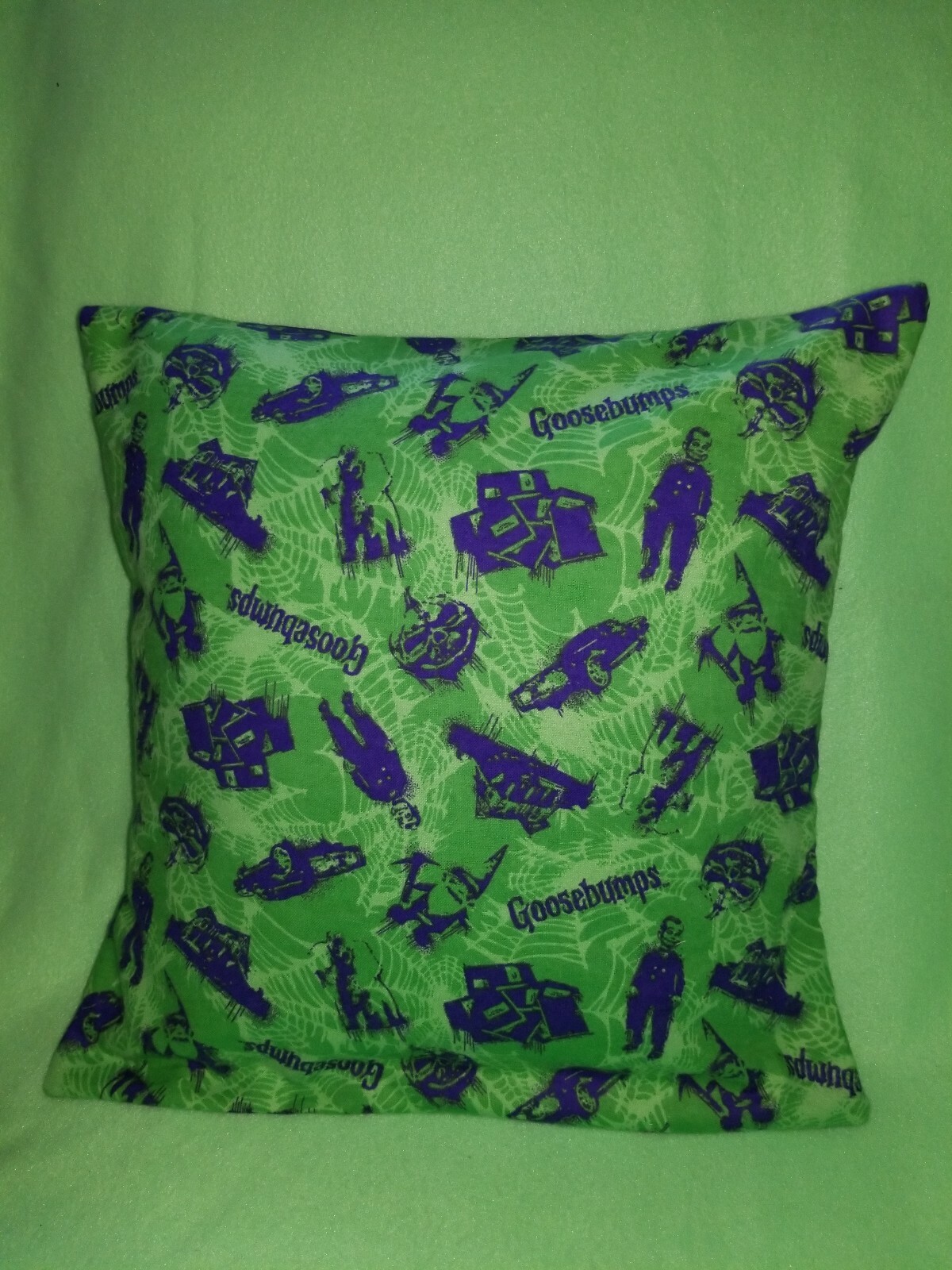 16"  R.L STINE GOOSEBUMPS BOOKS CREEPY MONSTERS FABRIC ACCENT PILLOW SHAM COVER
