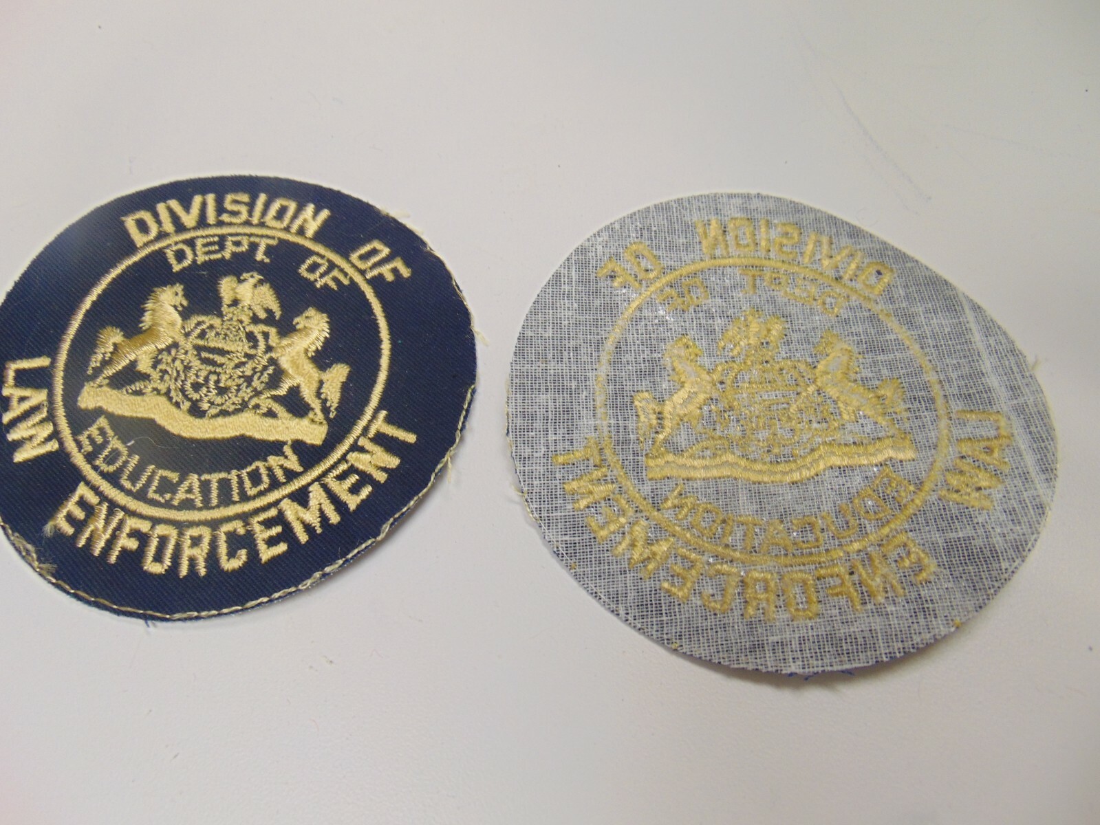 PATCH SEW ON OLDER DIVISION OF EDUCATION LAW ENFORCEMENT DEPT  OF 4 INCHES ROUND