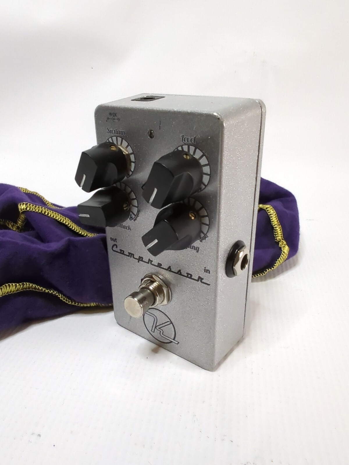 Keeley Electronics C4 - 4 Knob Compressor / Sustainer Silverface 2010s Model
