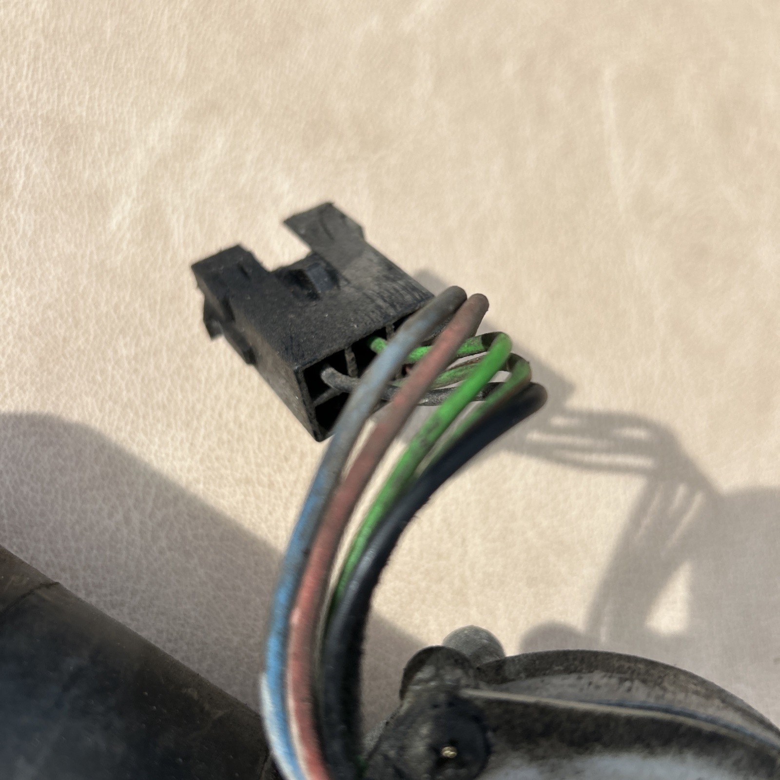 Ford Cargo 81-93 Iveco 0813 Windshield Windscreen Wiper Motor
