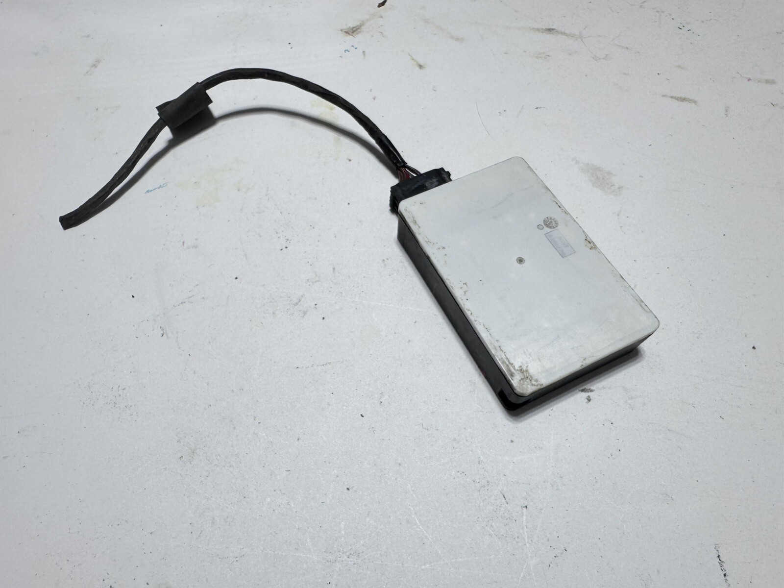 2011-2013 CHRYSLER DODGE JEEP BLIND SPOT DETECTION RADAR SENSOR 56038942AA OEM