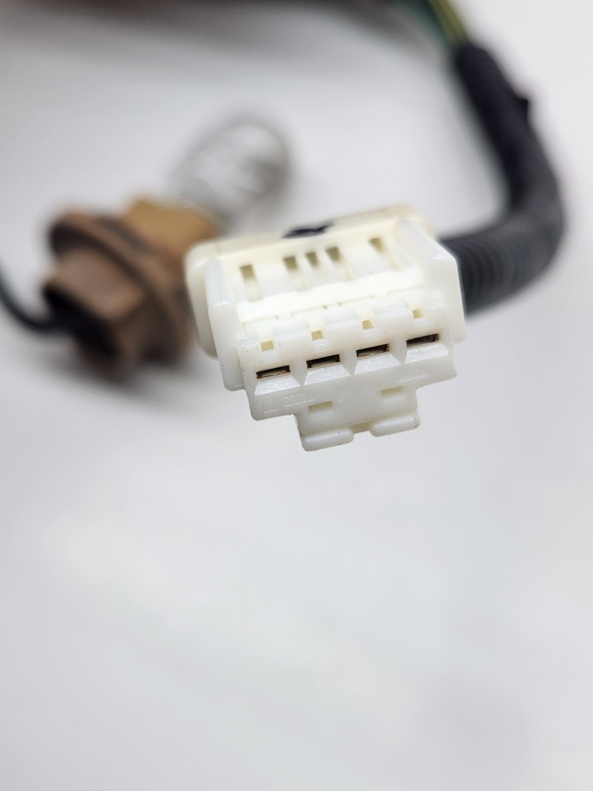 2008-2013 Nissan Rogue Tail Light Wire Harness Wiring Socket (Left OR Right)