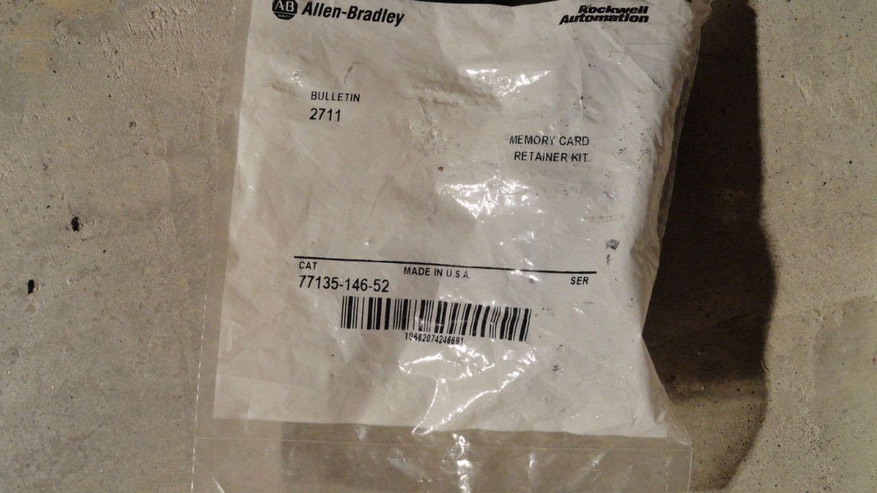 Allen Bradley 77135-146-52 Memory Card Retainer Kit NEW