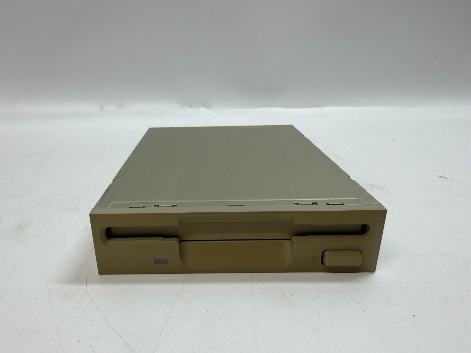 Chinon FZ-357 3.5" 1.44MB FDD Floppy Disk Drive  Rev. B
