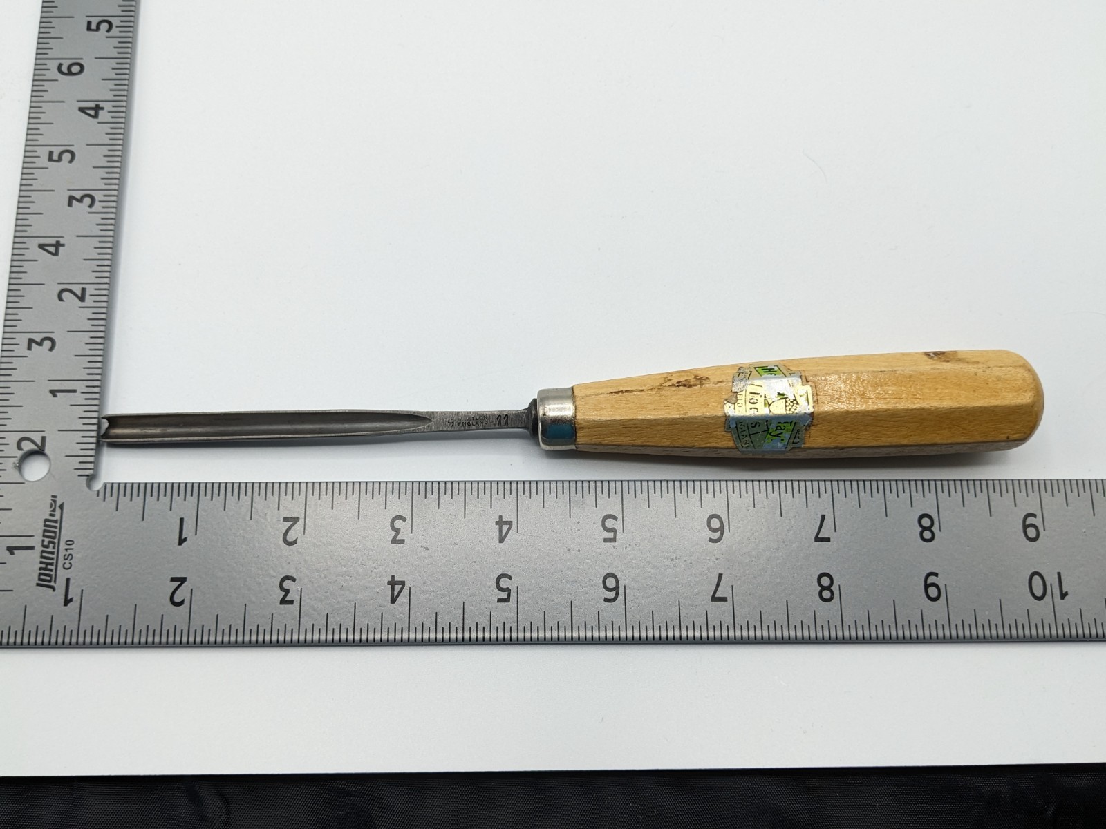 Henry Taylor #11 Deep Gouge – Sheffield Carving Tool – Older Stamp