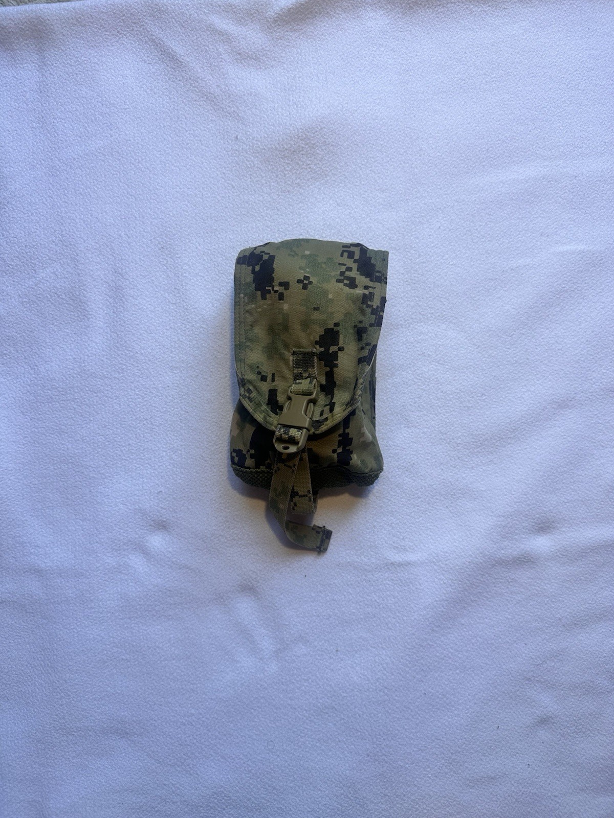Eagle Industries AOR2 Canteen/Gp Pouch NSW DEVGRU Excellent Condition
