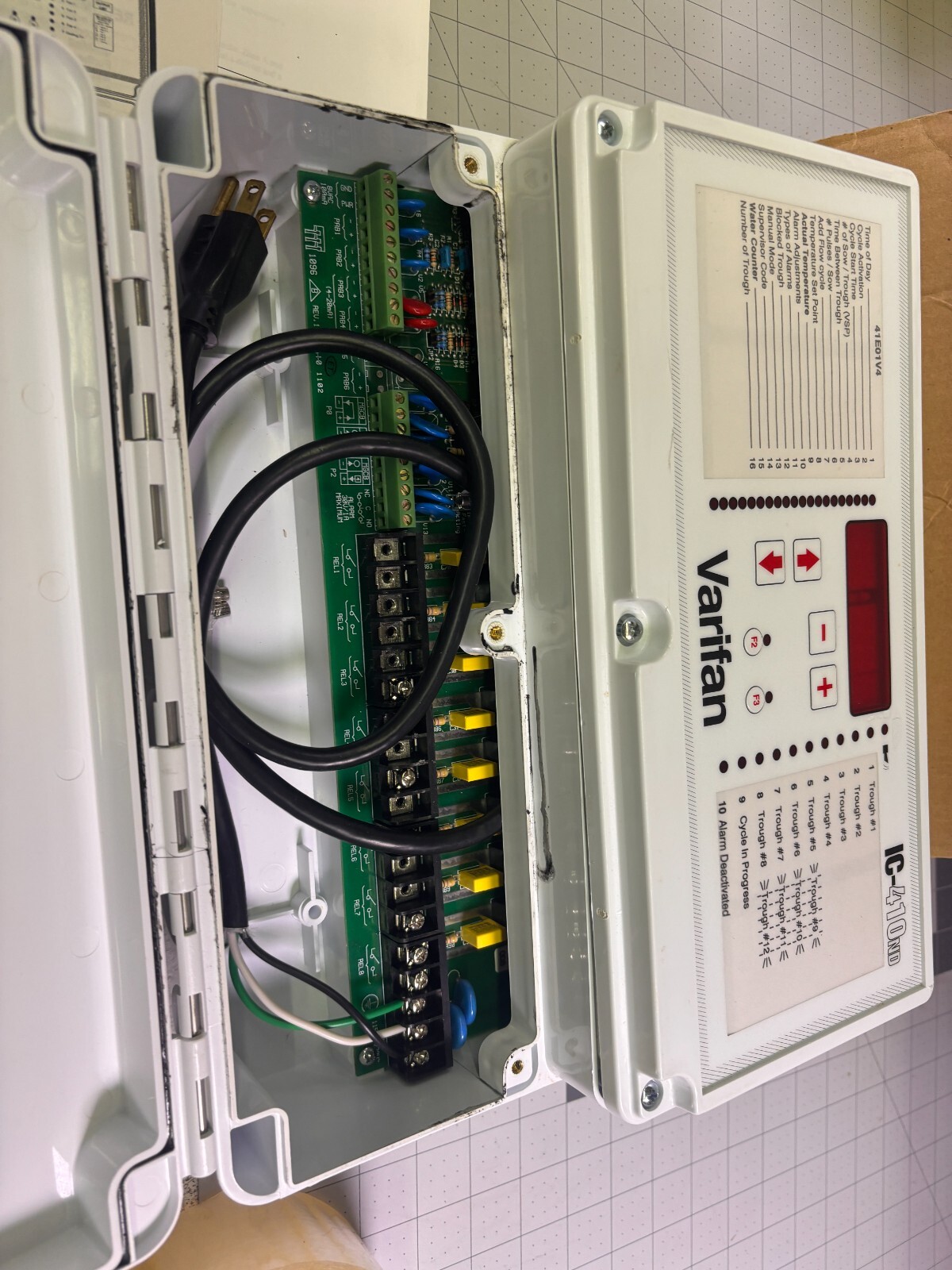 Varifan IC-410ND Intelligent Control, 4 Input/10 Output