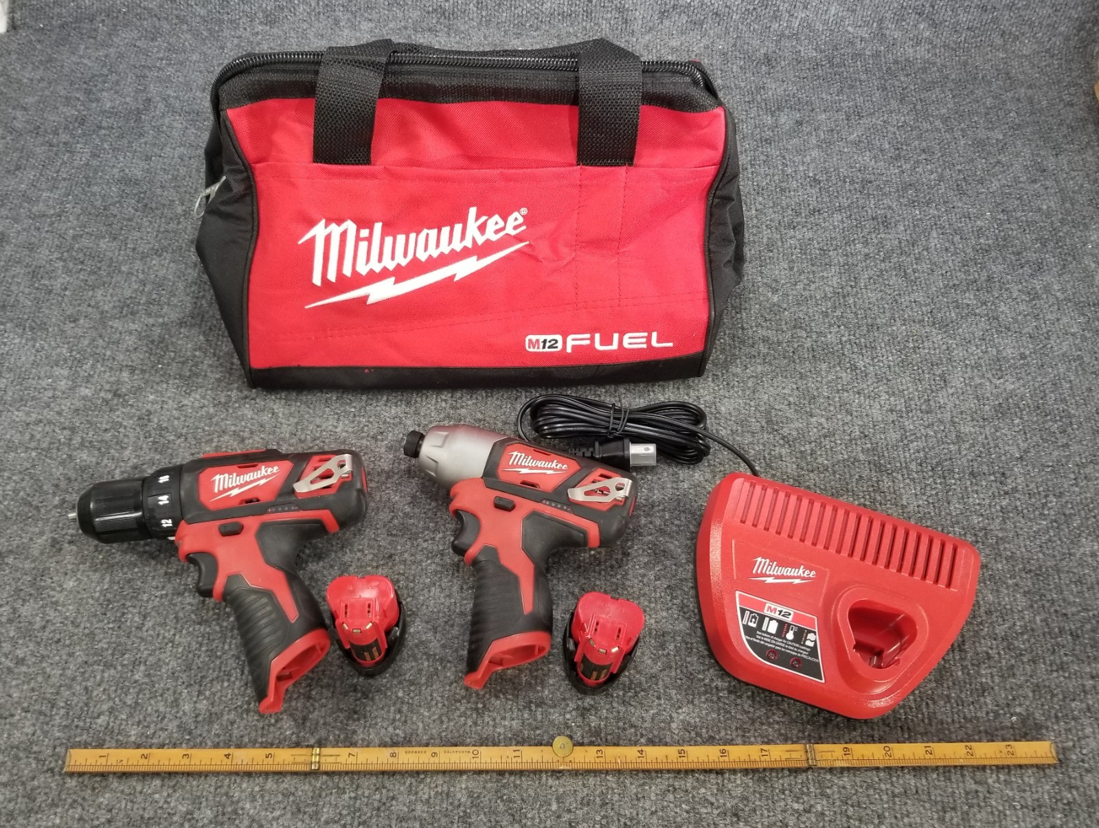 Milwaukee M12 Fuel Drill & Driver Set w/2 Batteries Charger & Bag Nice