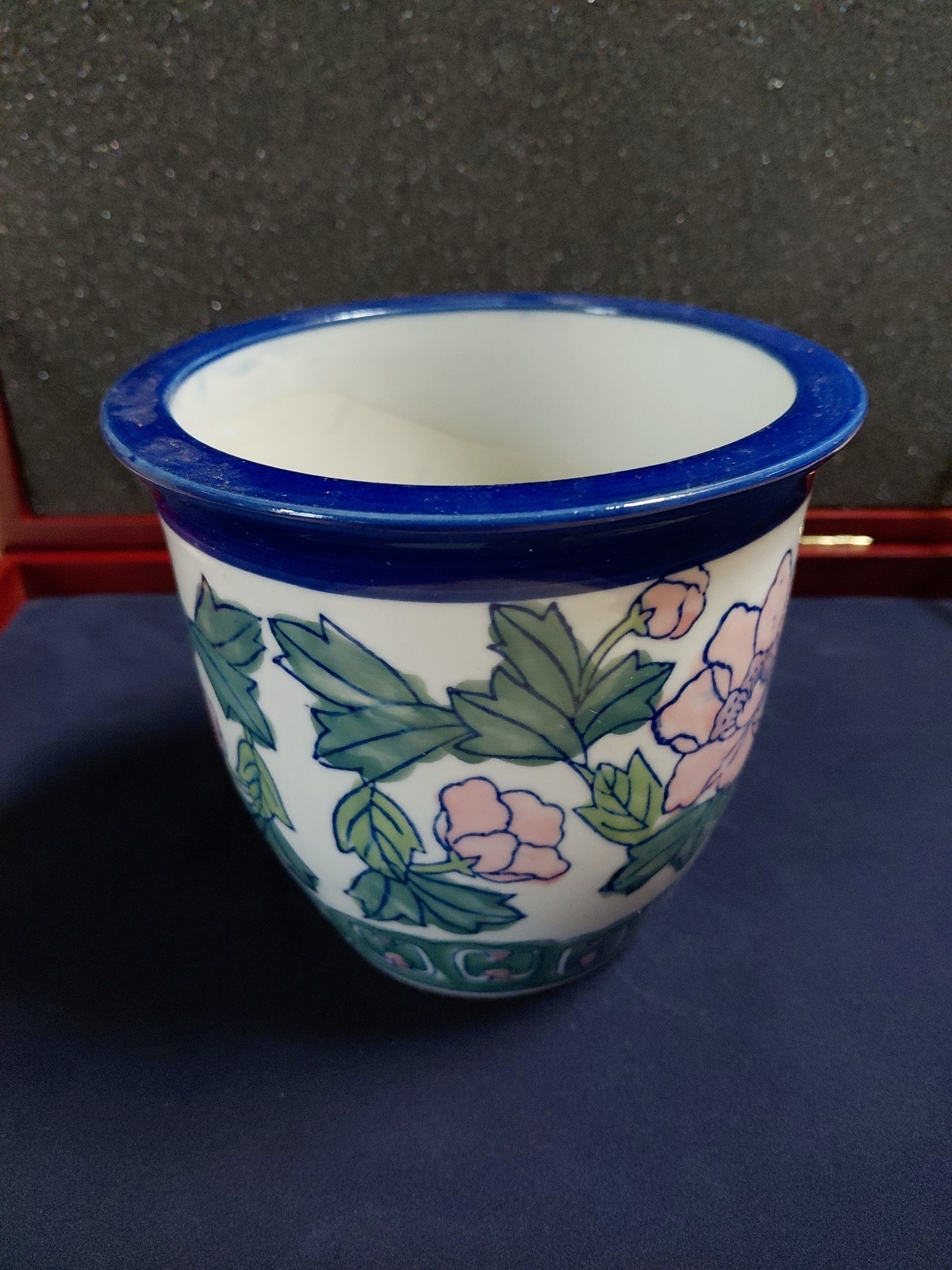 PORCELAIN Planter/Vase With FLOWERS Made in China 6.75" Wide X 5.25" tall