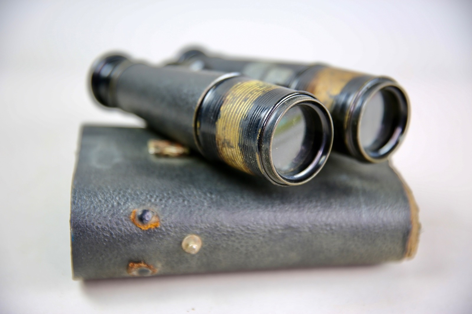 Chevalier Paris French Military Field Binoculars Opera Vintage Antique w/ case