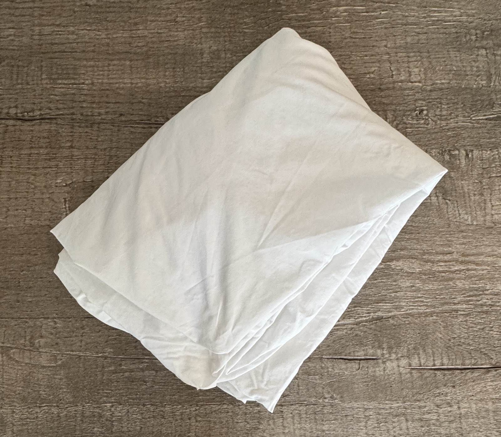 L.L.Bean Queen Fitted Sheet 100% Cotton White Solid, 2 Small Stains 60"X80"+15".