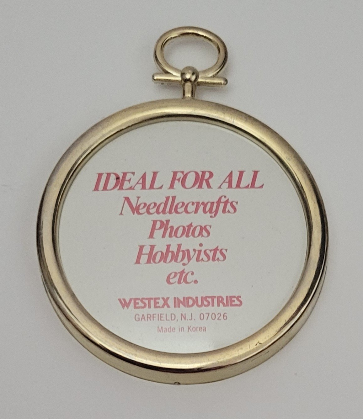 NIP Decorative Needlecraft Frame Round 2.25" Diameter NOS