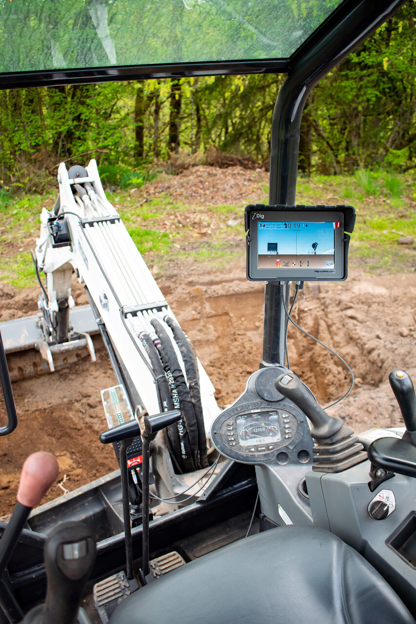 NEW iDig XD611 2D Excavator Grade Control System w/ 7" Display, Big Angle Sensor