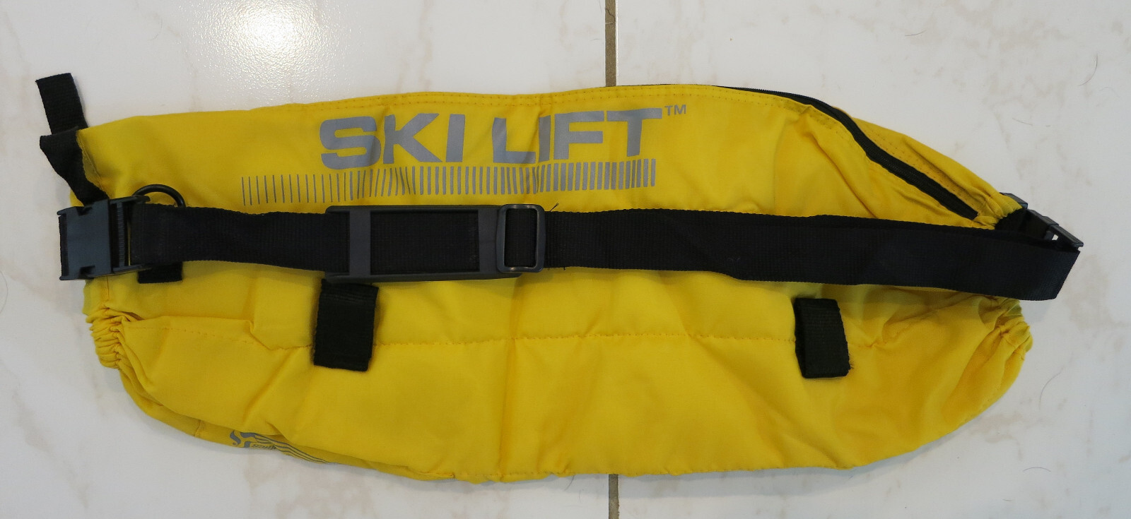 Ski Carrier - Ski Shoulder Harness - Binding Protection - Sport Graphics - Yello