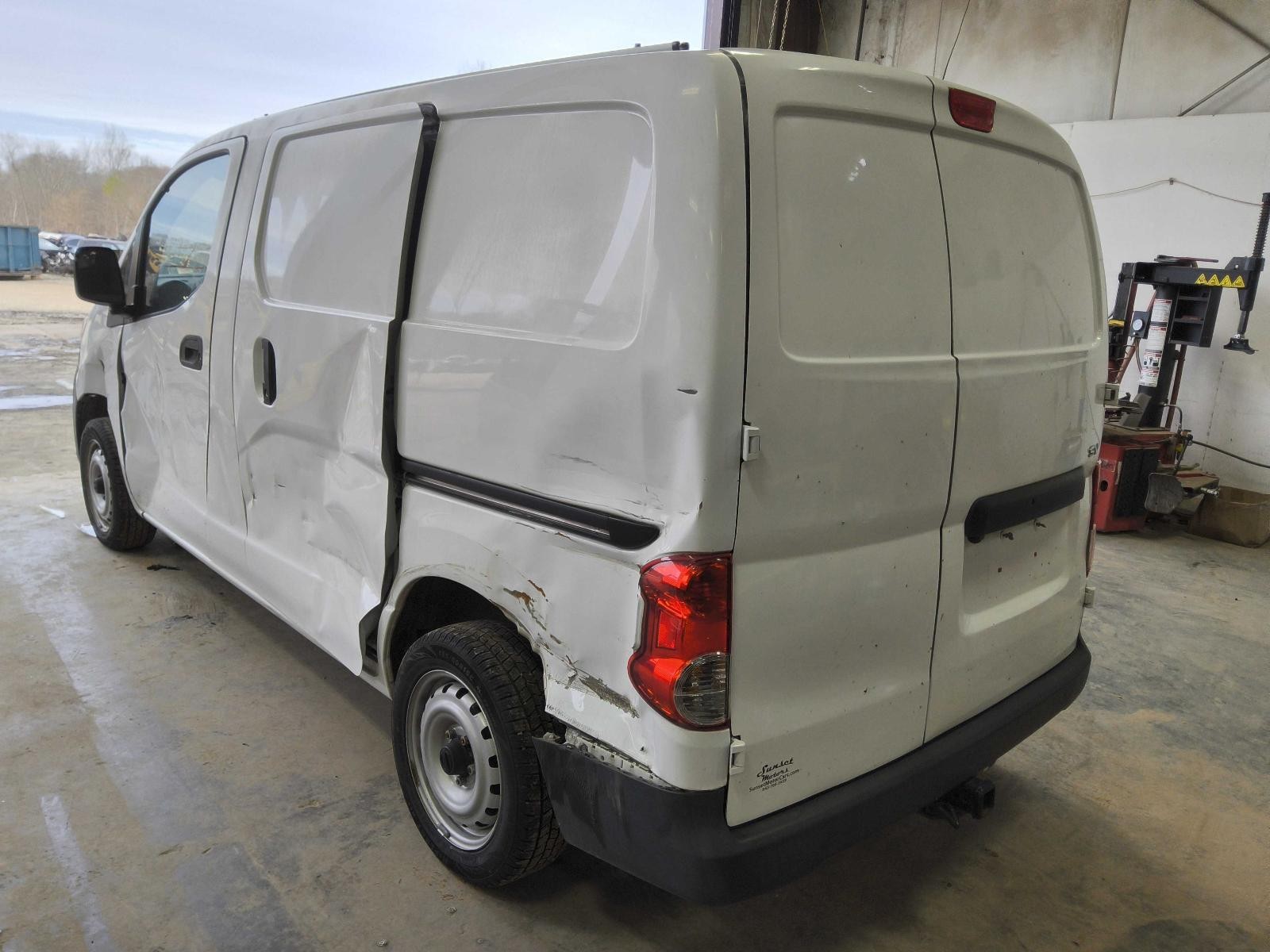 Used Battery Tray fits: 2016 Nissan Nv200 Grade A
