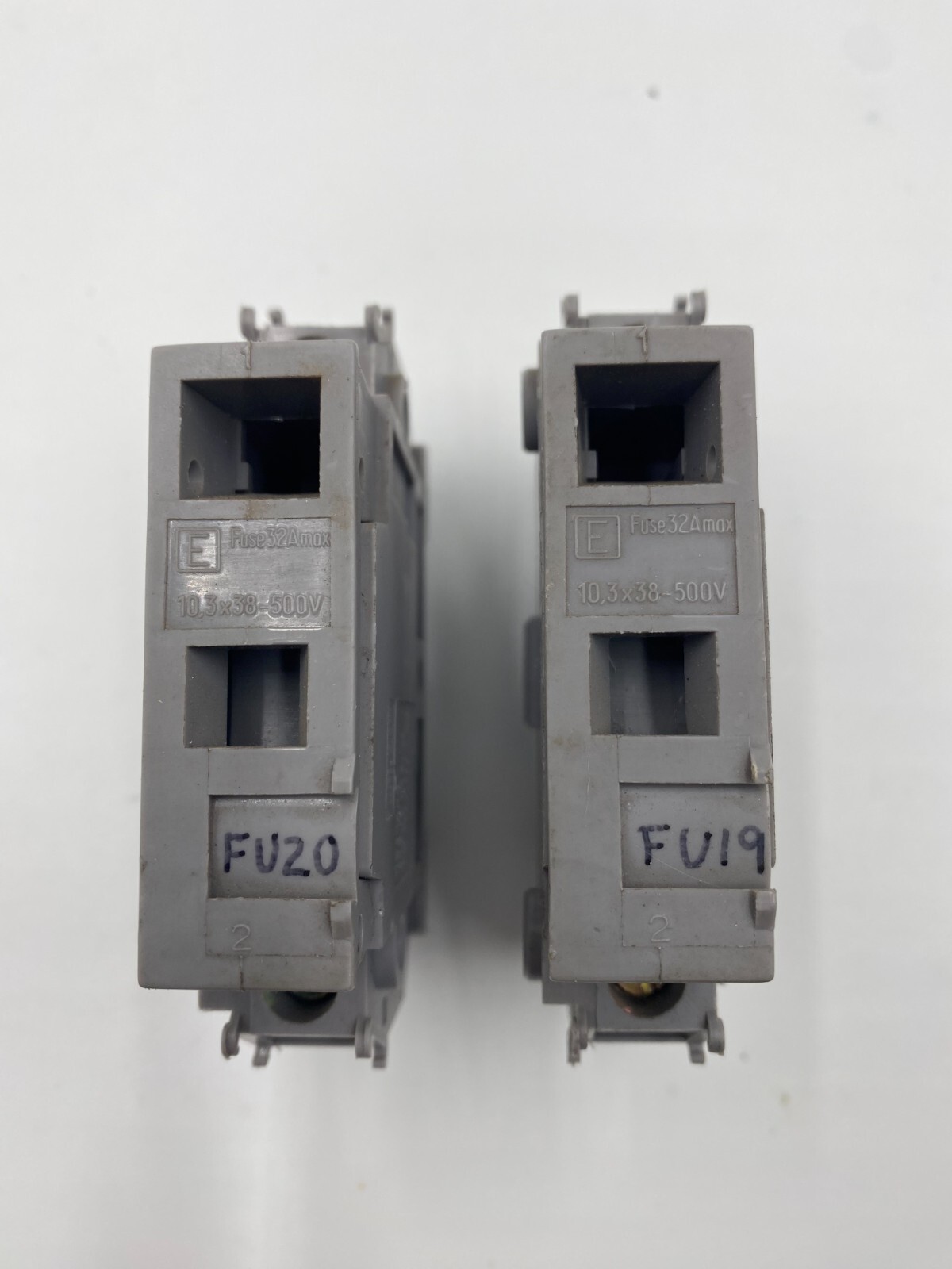 Lot of 2 Bridgeport CNC V2XT ENTRELEC MB10/22S VDE FUSE HOLDER