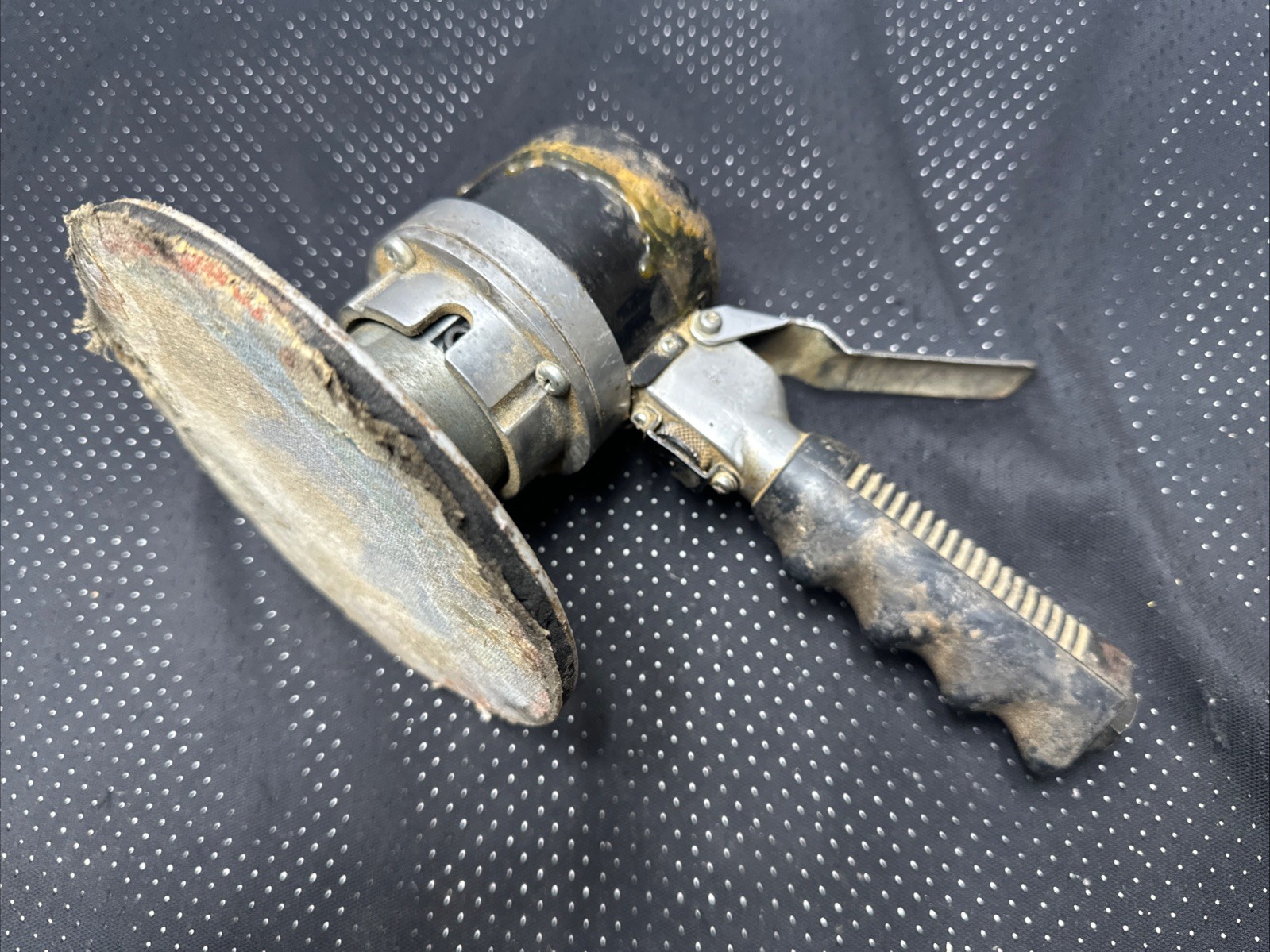 Florida Pneumatic FP-864 Finishing Sander Working