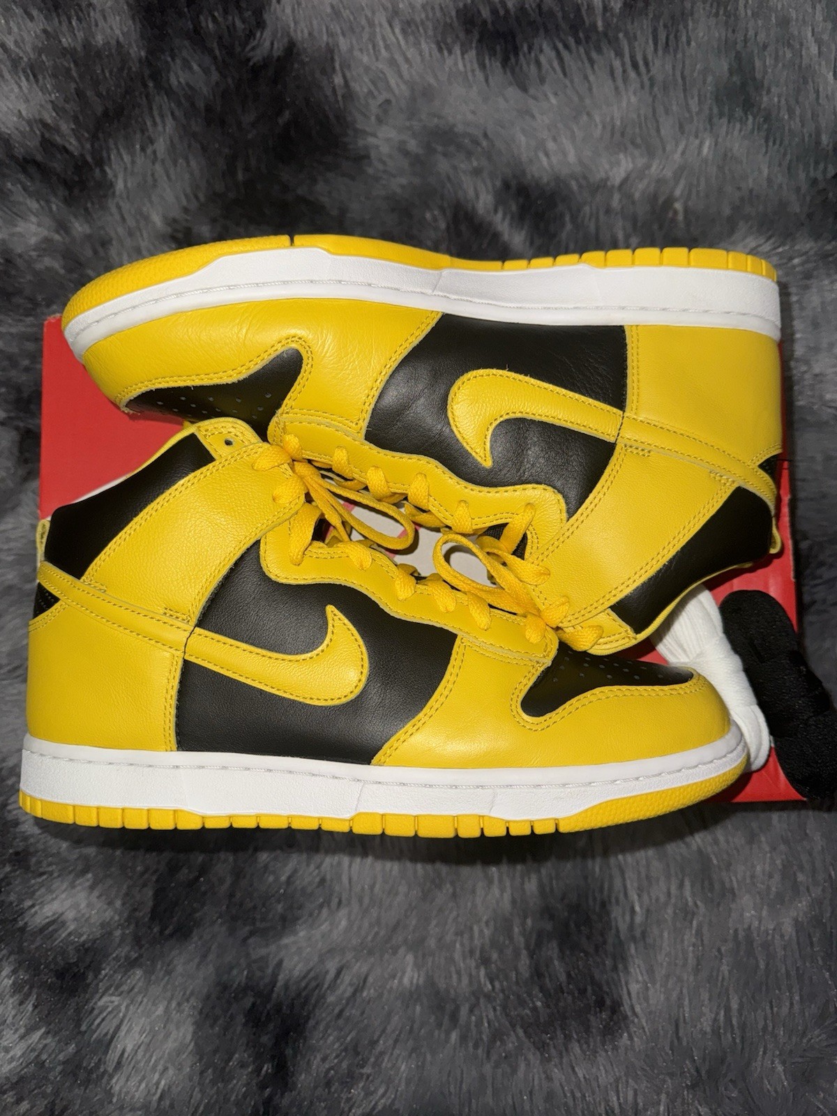 Size 9.5 - Nike Dunk High SP Iowa 2020 CZ8149 002 Varsity Maize