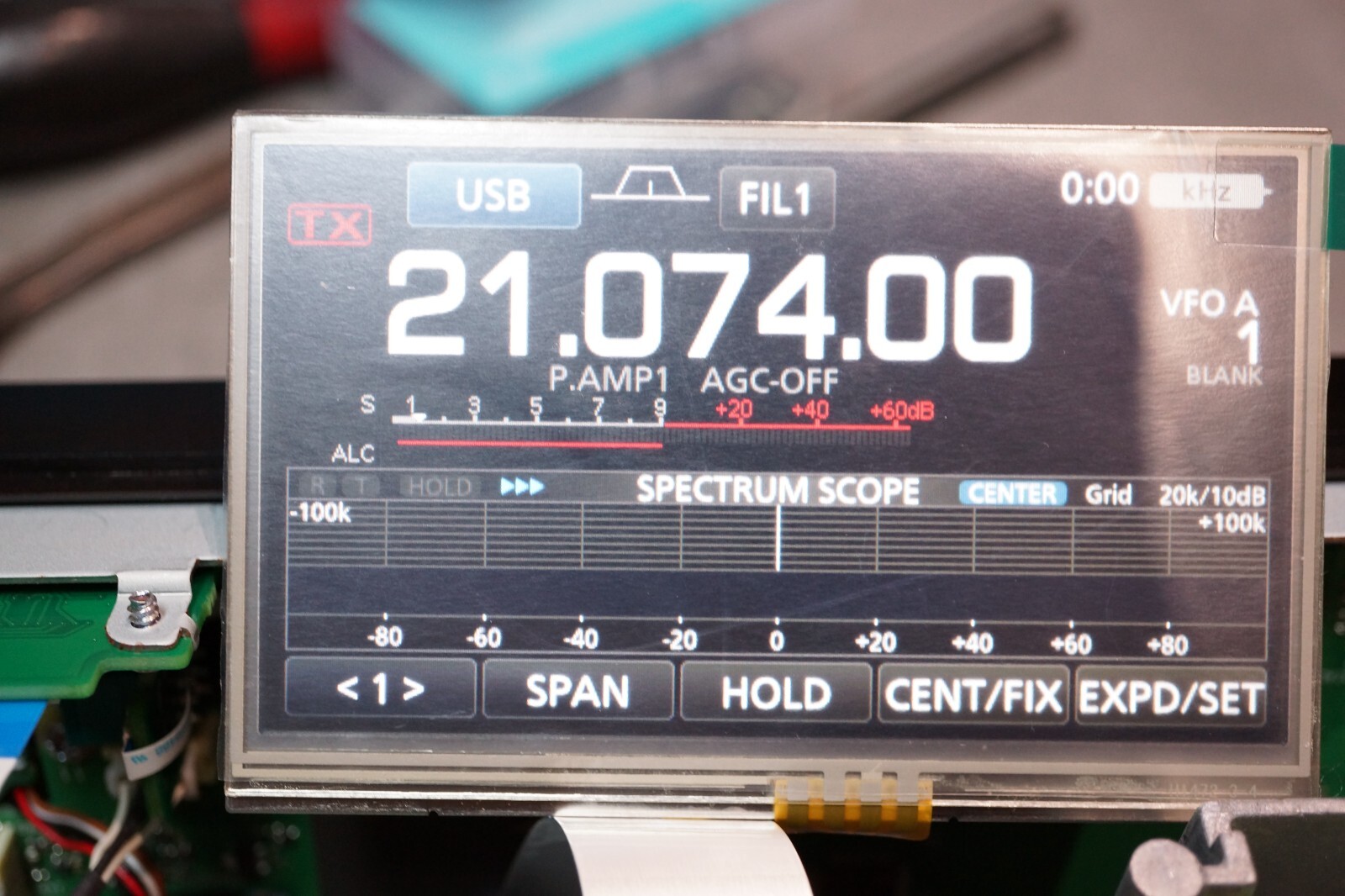 ICOM IC7300/R8600/9700/705 LCD replacement  resolve 'zebra stripes' issue