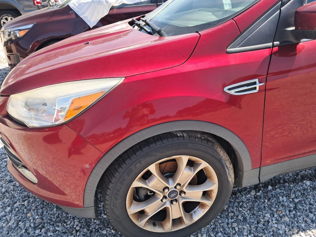 ESCAPE 2014 Glove Box 4782135