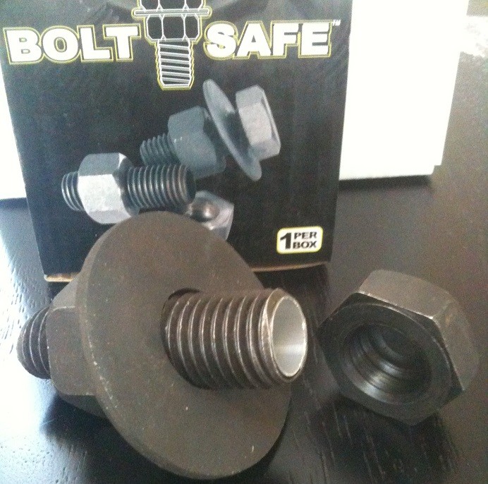 Diversion BOLT SAFE Store away your VALUABLES in plain sight!  3/4"x 3 1/8" long