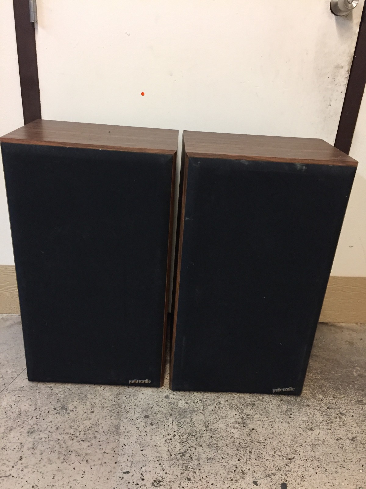 Vintage Polk Audio Monitor 10 Series Floor Speakers Pair