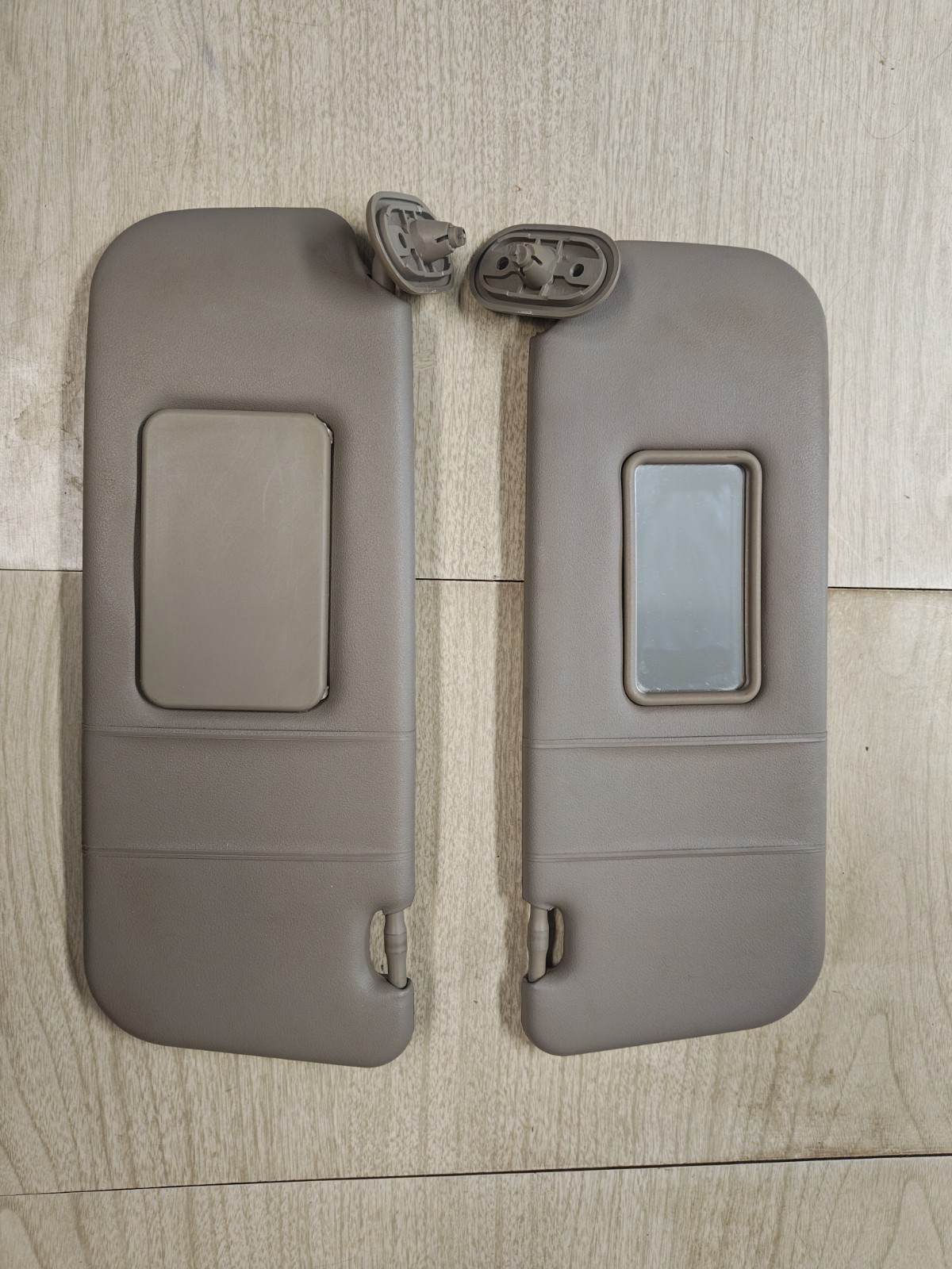 2003-2008 Toyota Corolla Sun Visor Set Tan Driver And Passenger Side