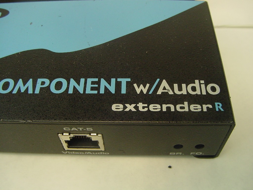 GEFEN COMPONENT w/AUDIO EXTENDER TRANSMITTER & RECEIVER - NO POWER CORDS