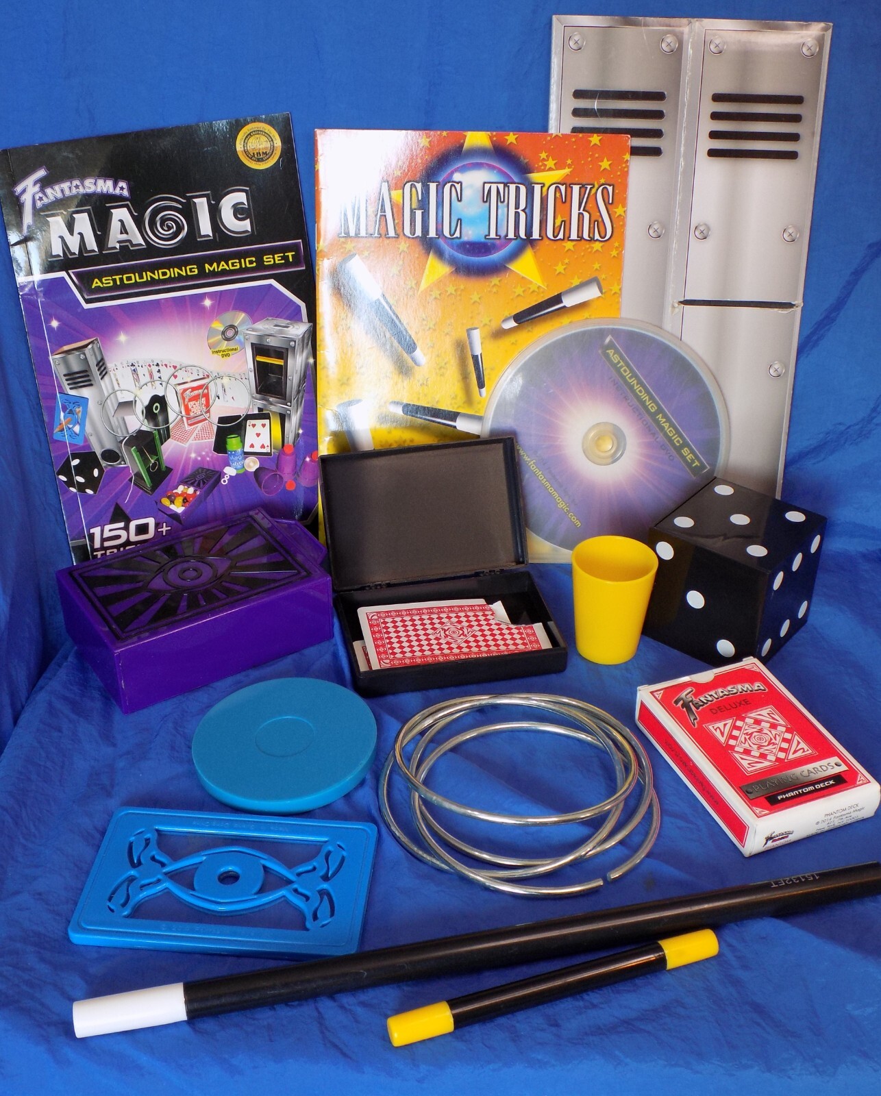 FANTASMA MAGIC 150 Trick Astounding Set w/ 60 Minute DVD Sold As Replacements
