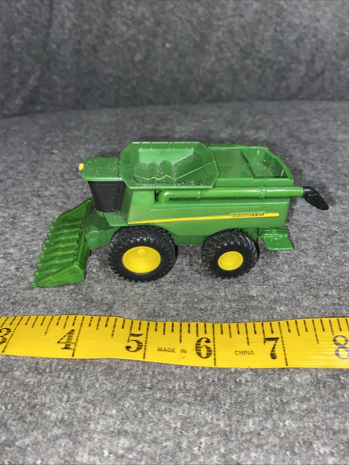 Ertl John Deere Green Diecast Plastic 5" Farm Toy Combine Tractor 1/64 Scale