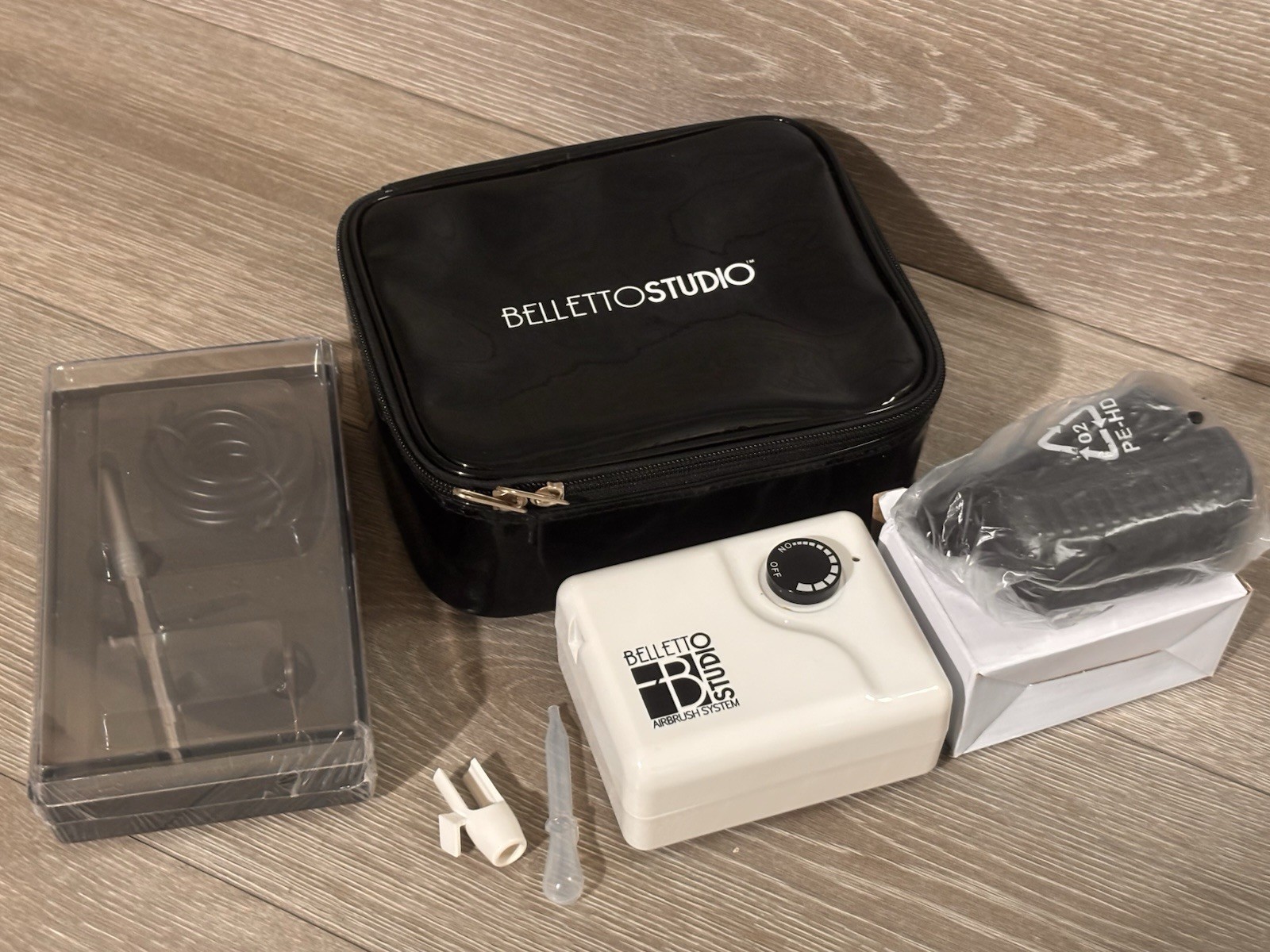 BELLETTO STUDIO Airbrush System Set Face & Body Makeup,Tanning - NEW OPEN BOX