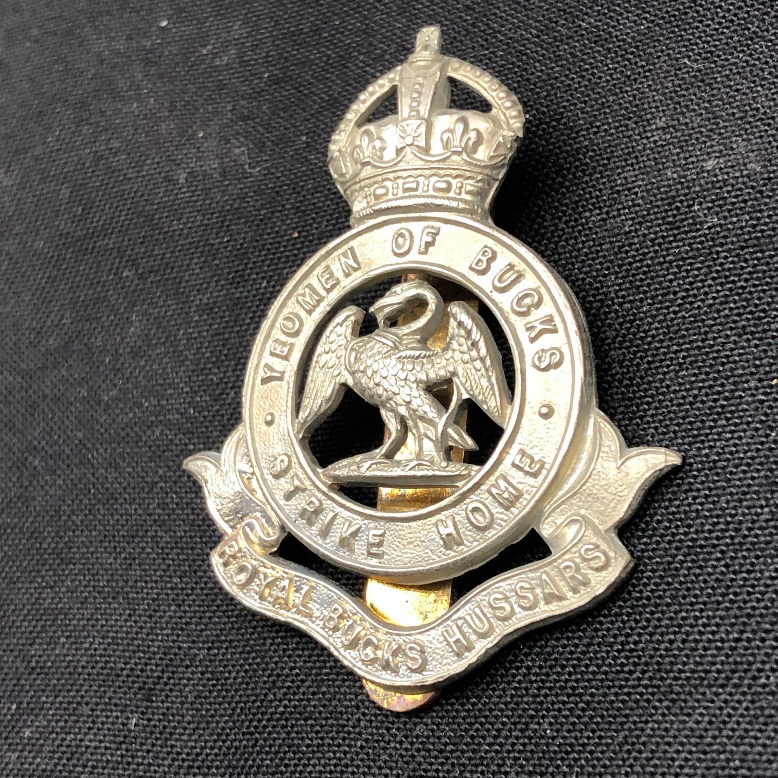 British Army Military Cap Badge - Royal Bucks Hussars