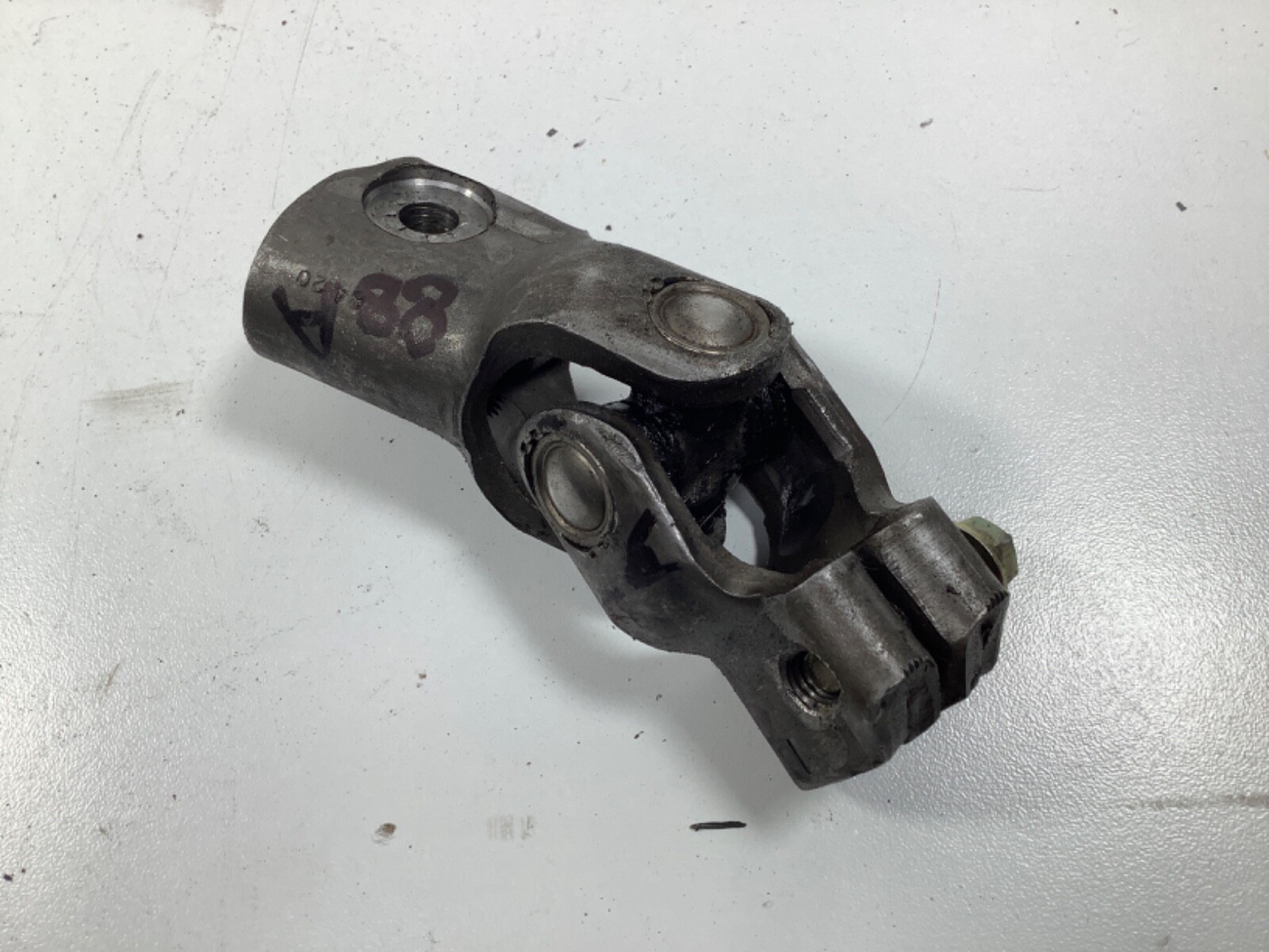 93-97 Del Sol, 92-00 Civic, 86-93 Accord Steering Column Shaft U Joint “B” OEM